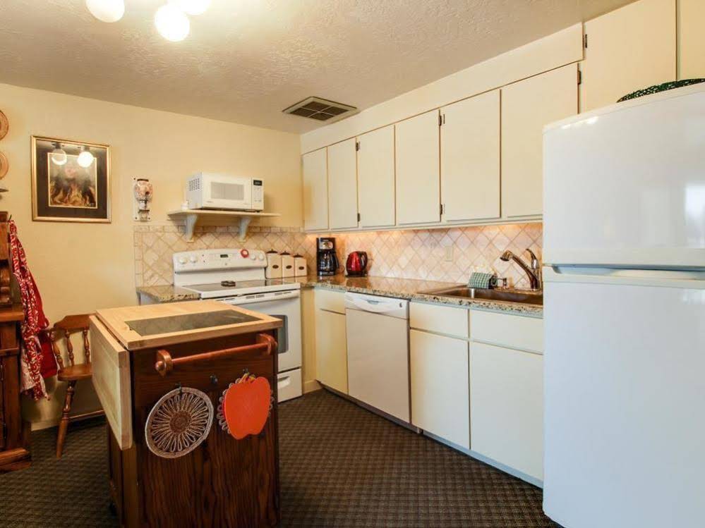 Timberlake Studio In The Sky