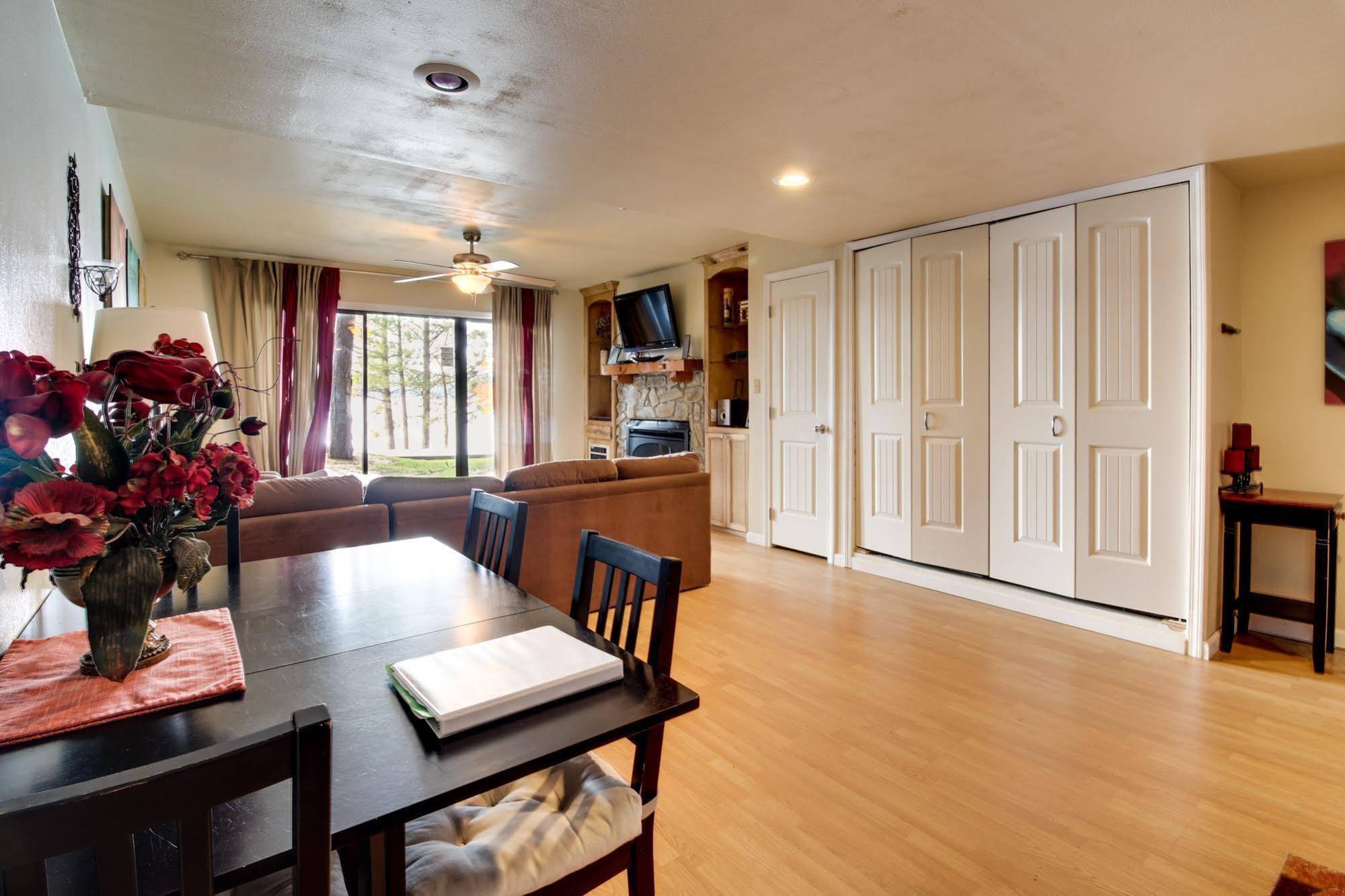 Timberlake Studio In The Sky