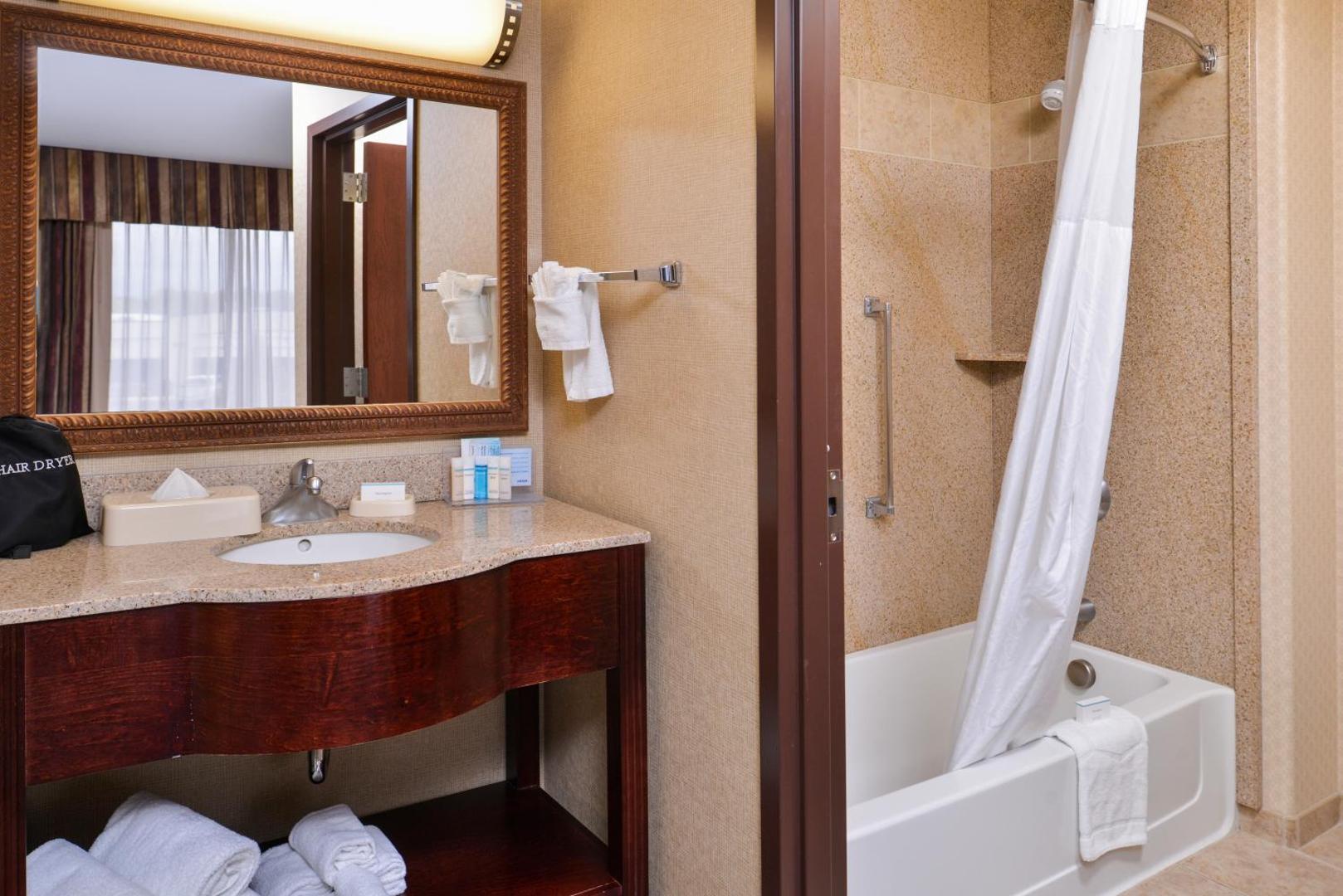 Hampton Inn & Suites Boise - Meridian