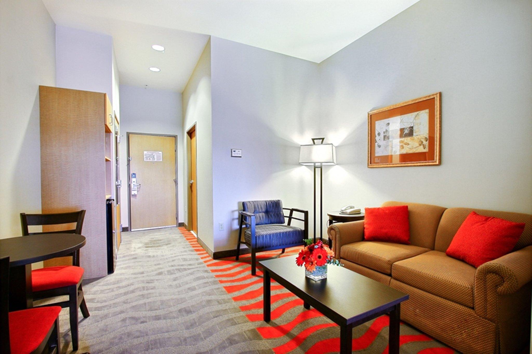 Comfort Suites Meridian