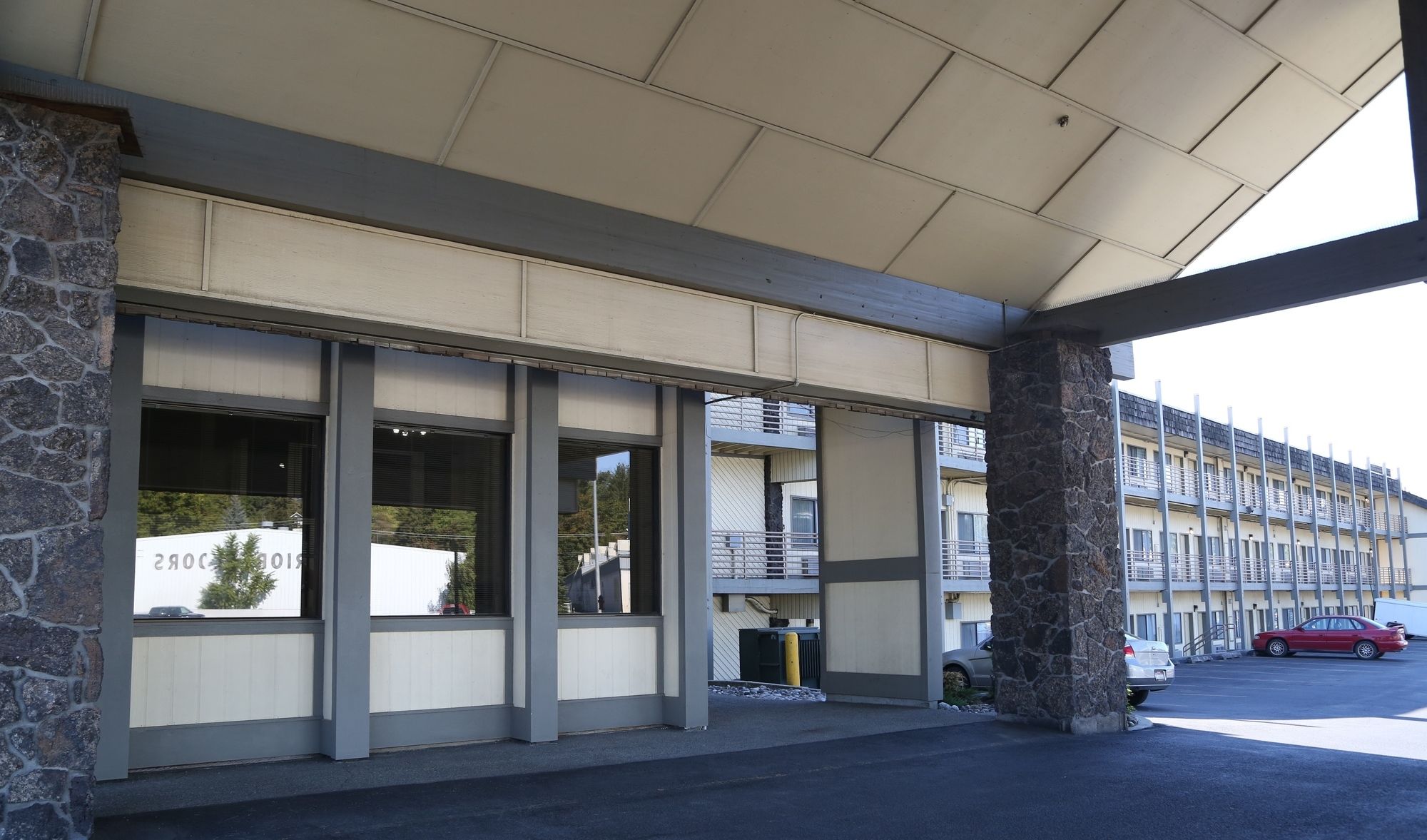 Idaho Inn