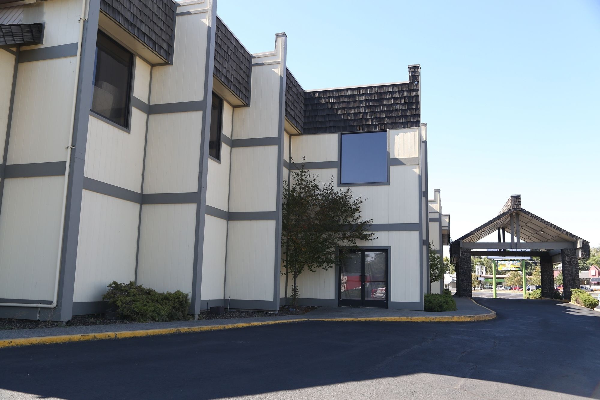 Idaho Inn