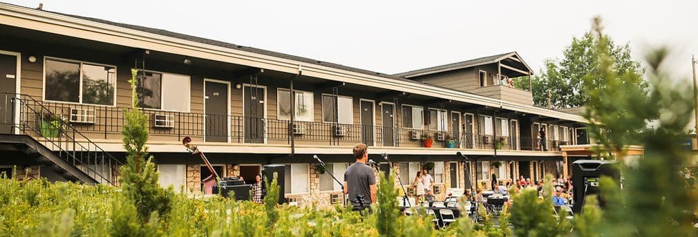 Monarch Motel