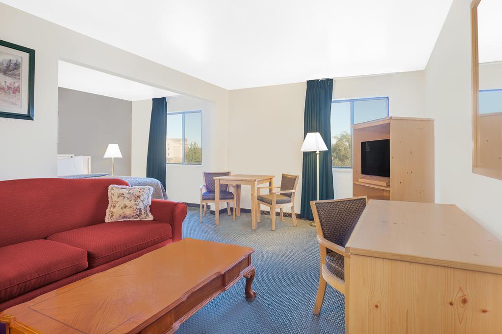 FairBridge Inn & Suites - Moscow/Pullman