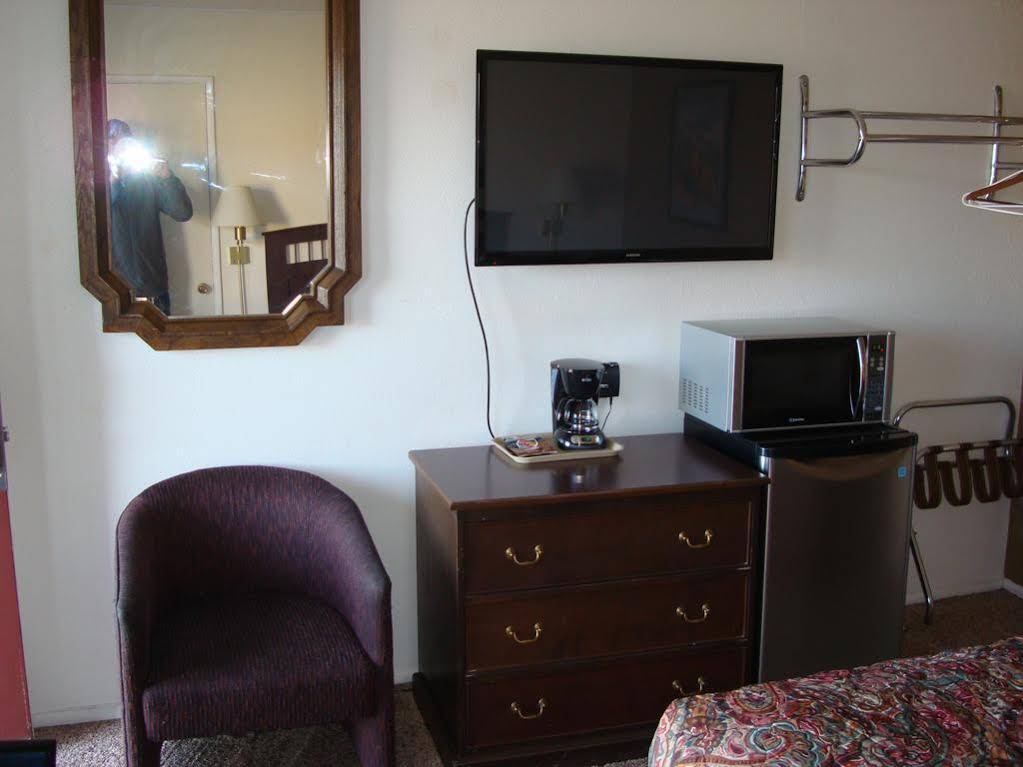 Nampa Downtown Inn