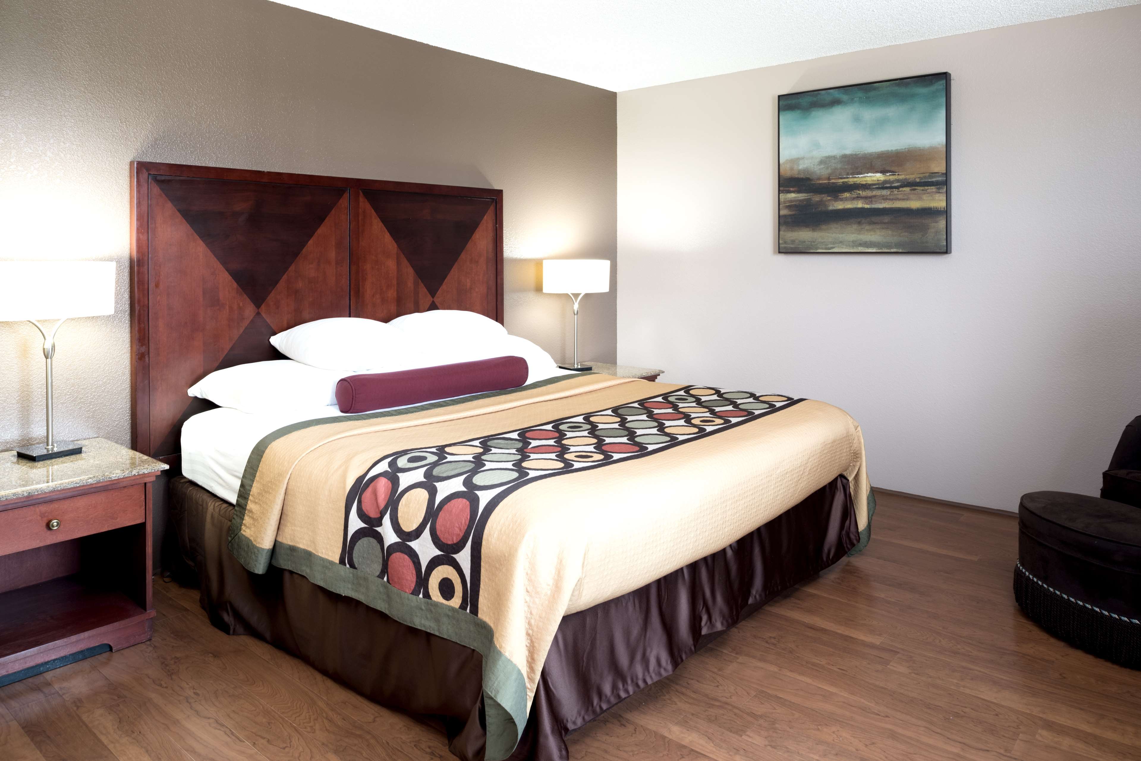 Super 8 by Wyndham Nampa