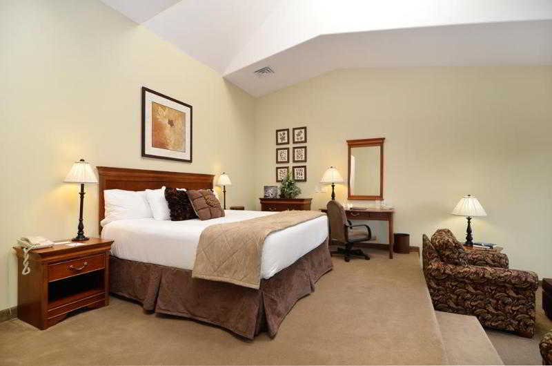 Best Western Lodge at River's Edge