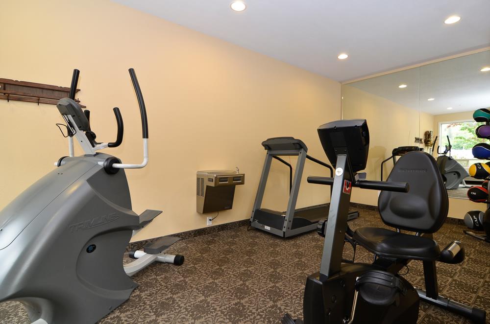 Best Western Lodge at River's Edge
