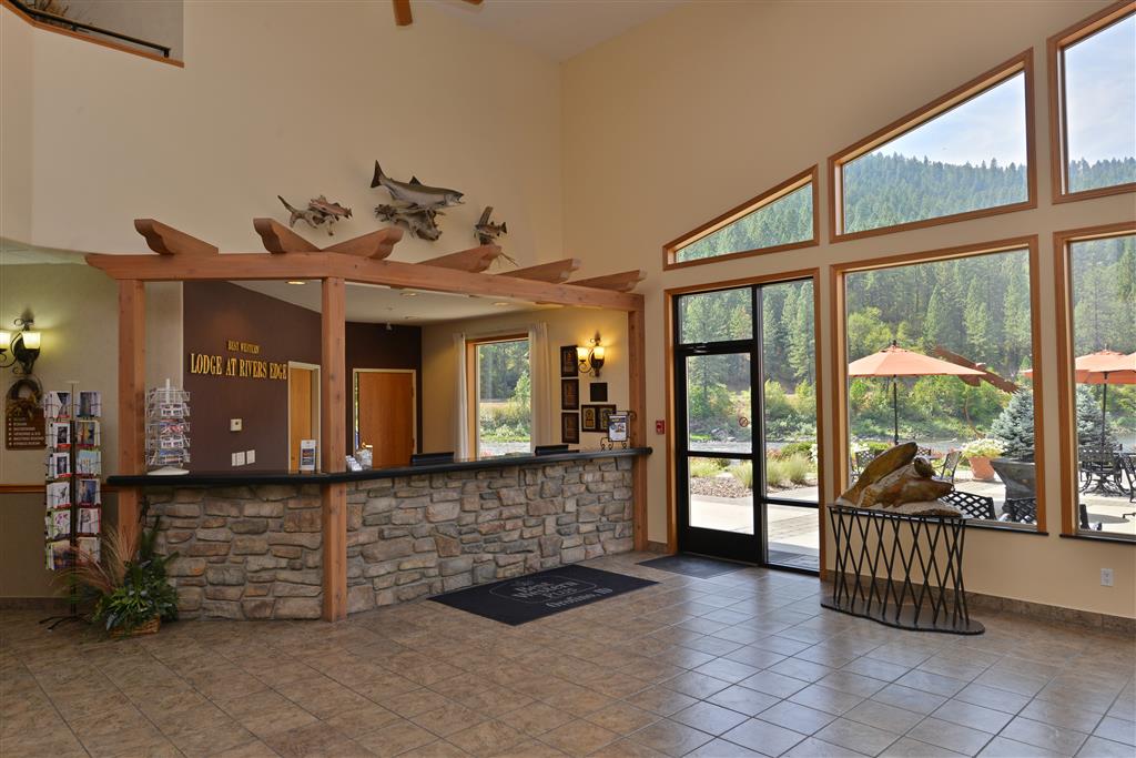 Best Western Lodge at River's Edge