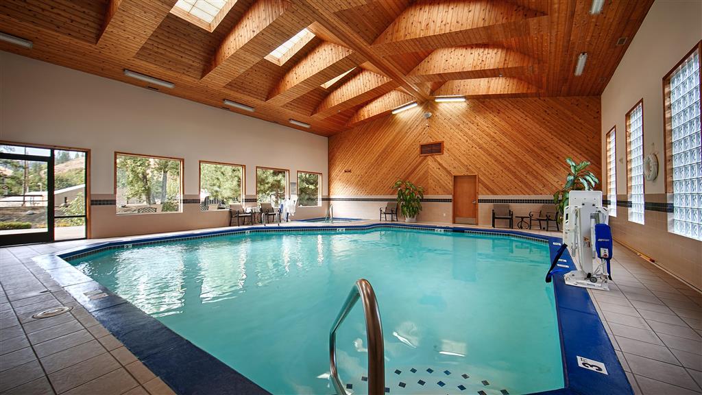 Best Western Lodge at River's Edge