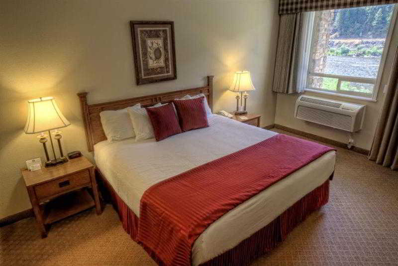 Best Western Lodge at River's Edge