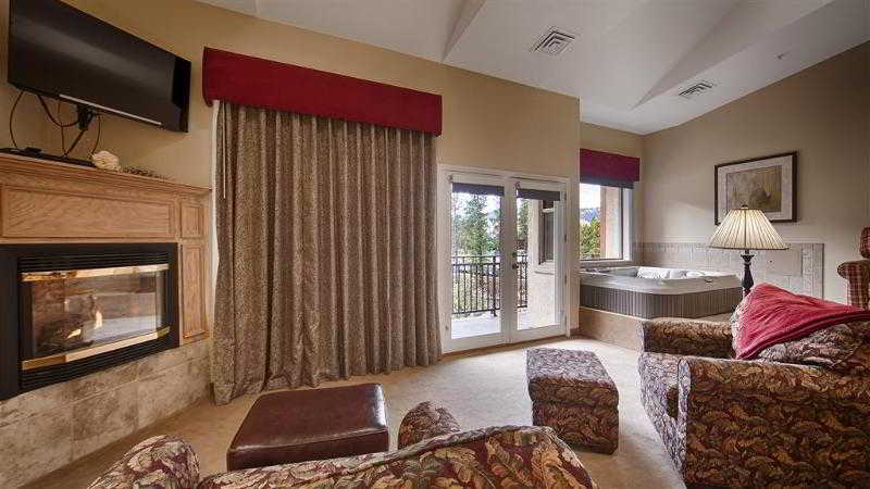 Best Western Lodge at River's Edge