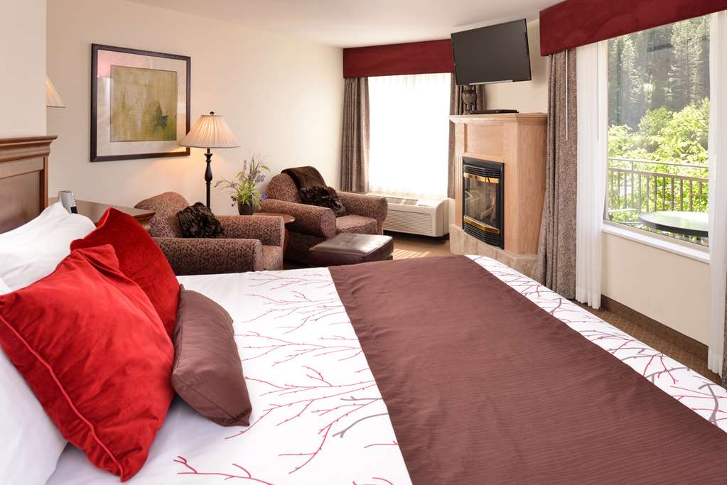Best Western Lodge at River's Edge