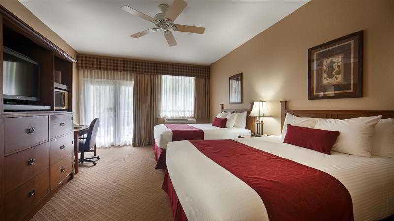Best Western Lodge at River's Edge