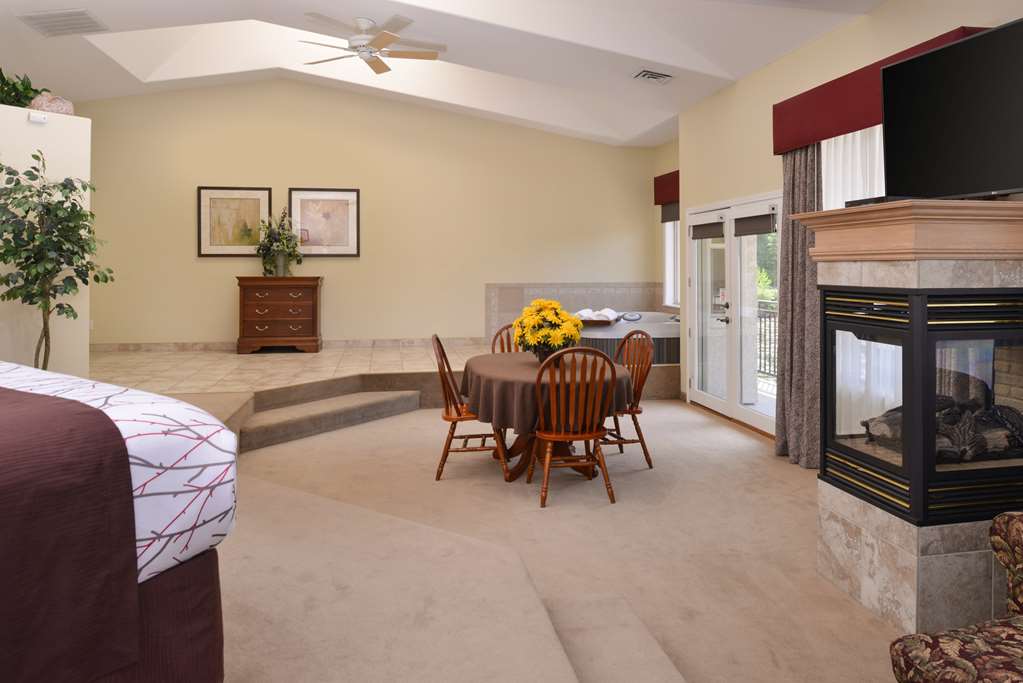 Best Western Lodge at River's Edge
