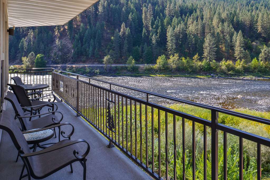 Best Western Lodge at River's Edge