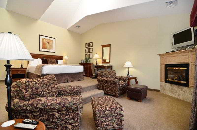 Best Western Lodge at River's Edge