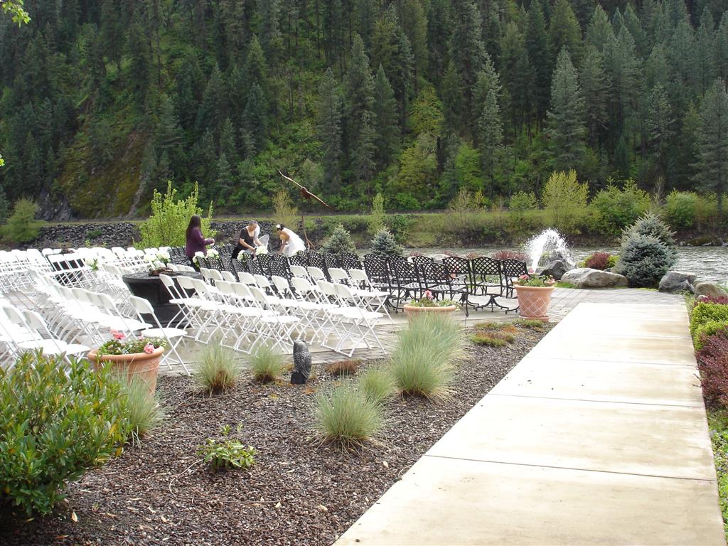 Best Western Lodge at River's Edge