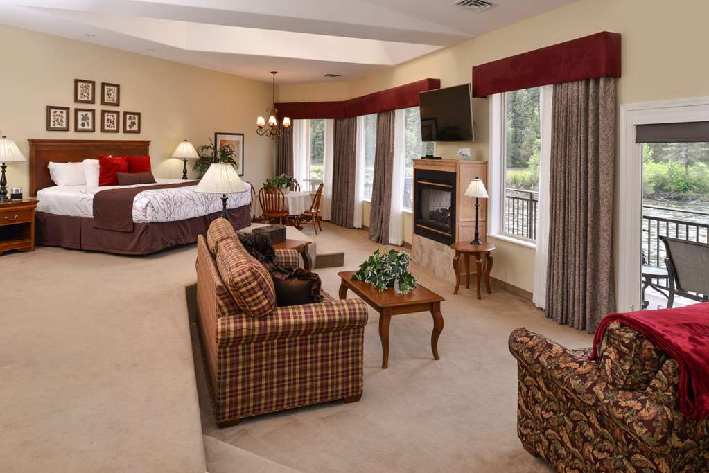 Best Western Lodge at River's Edge