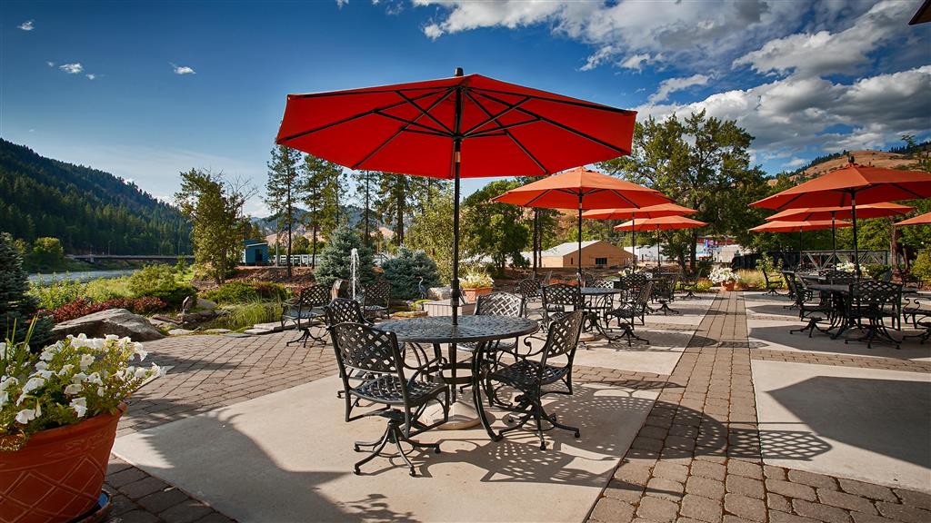 Best Western Lodge at River's Edge