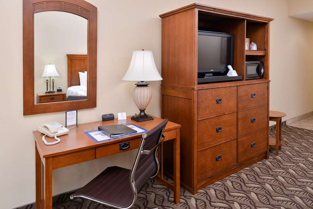 Best Western Lodge at River's Edge
