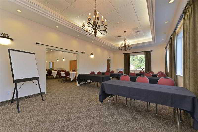 Best Western Lodge at River's Edge