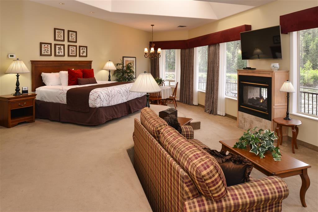 Best Western Lodge at River's Edge