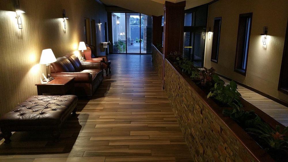 Clarion Inn