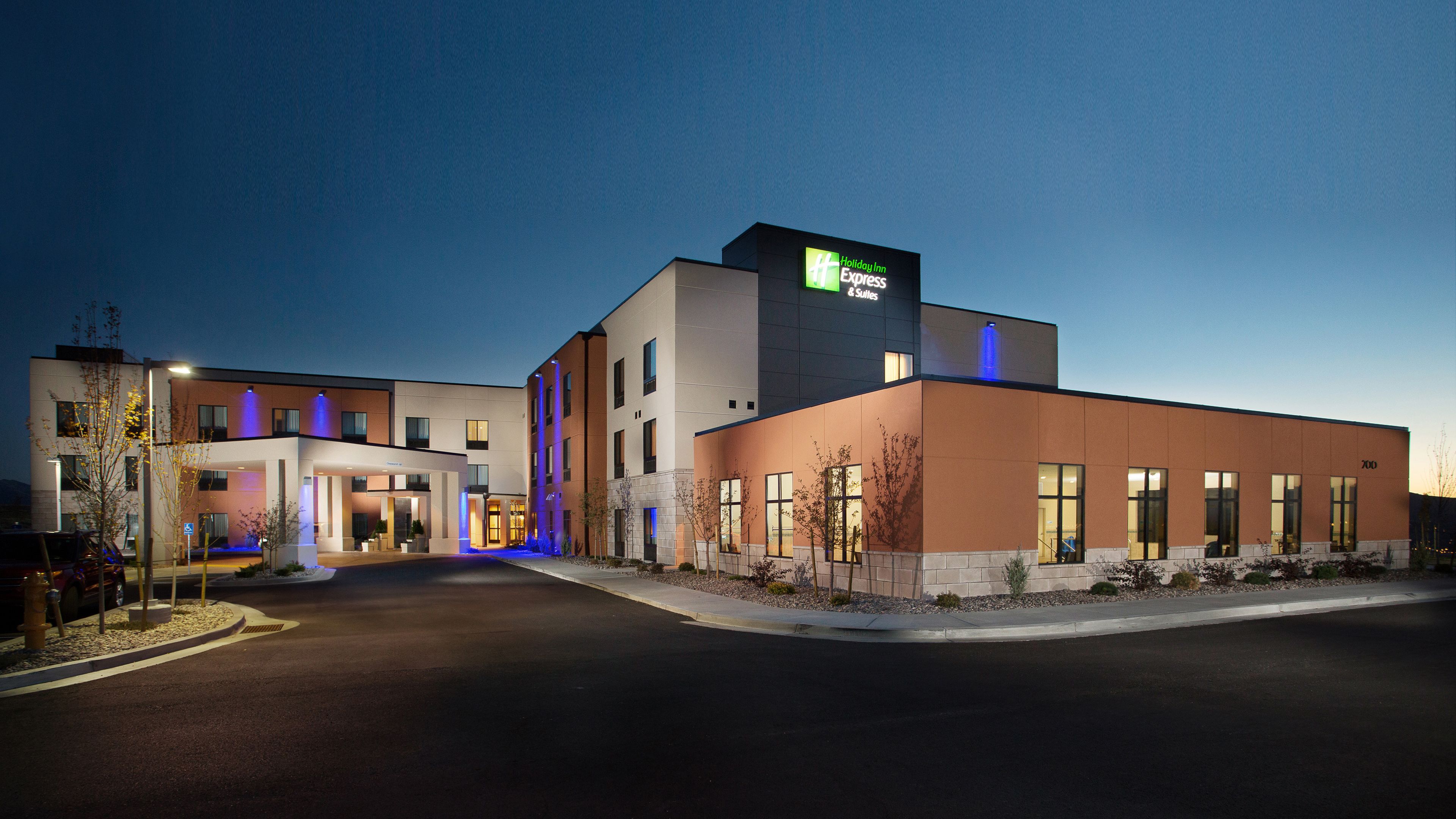 Holiday Inn Express & Suites Pocatello