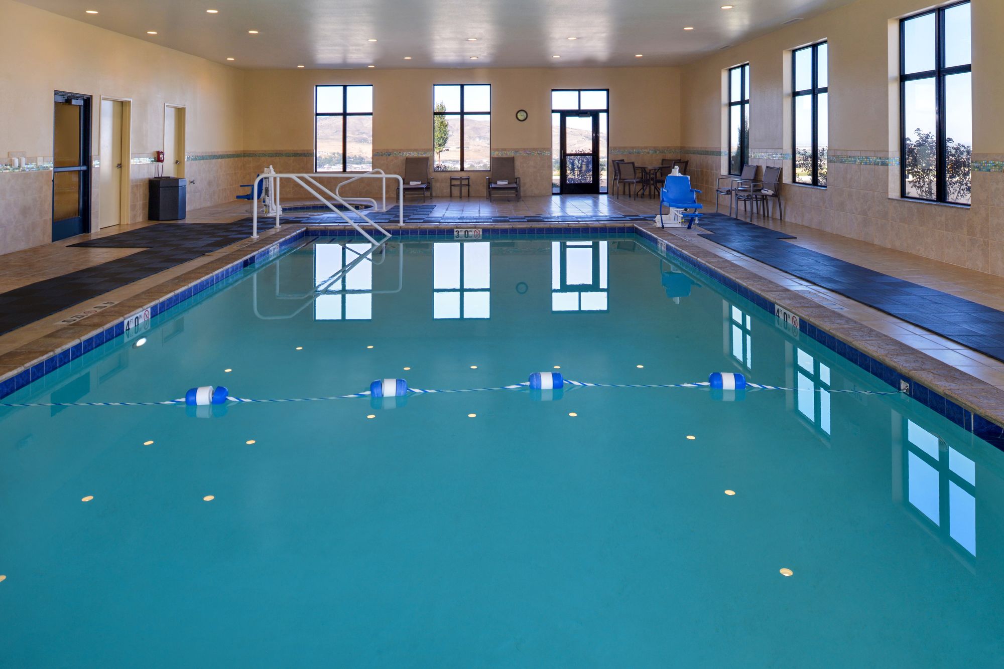 Holiday Inn Express & Suites Pocatello