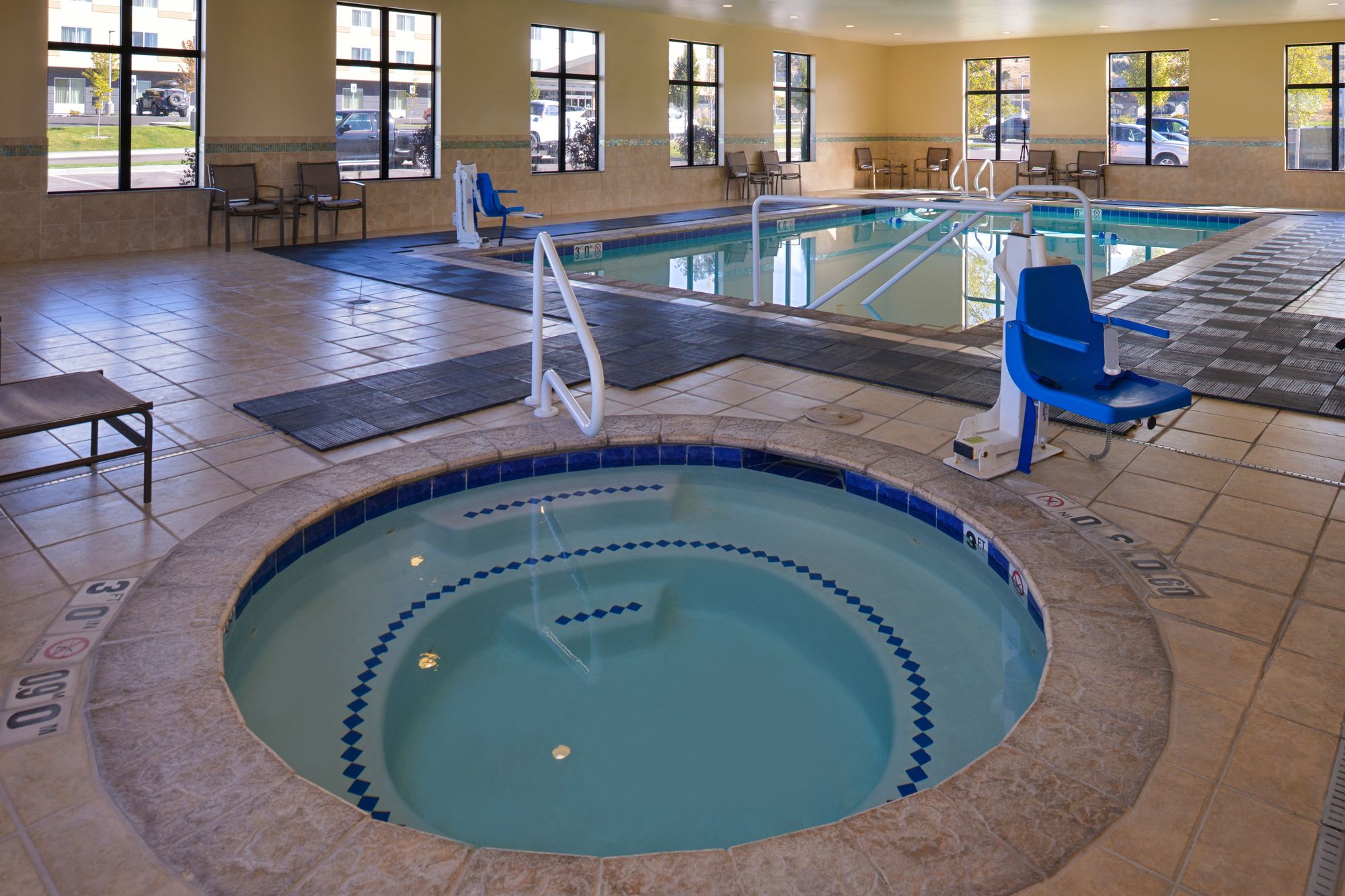Holiday Inn Express & Suites Pocatello