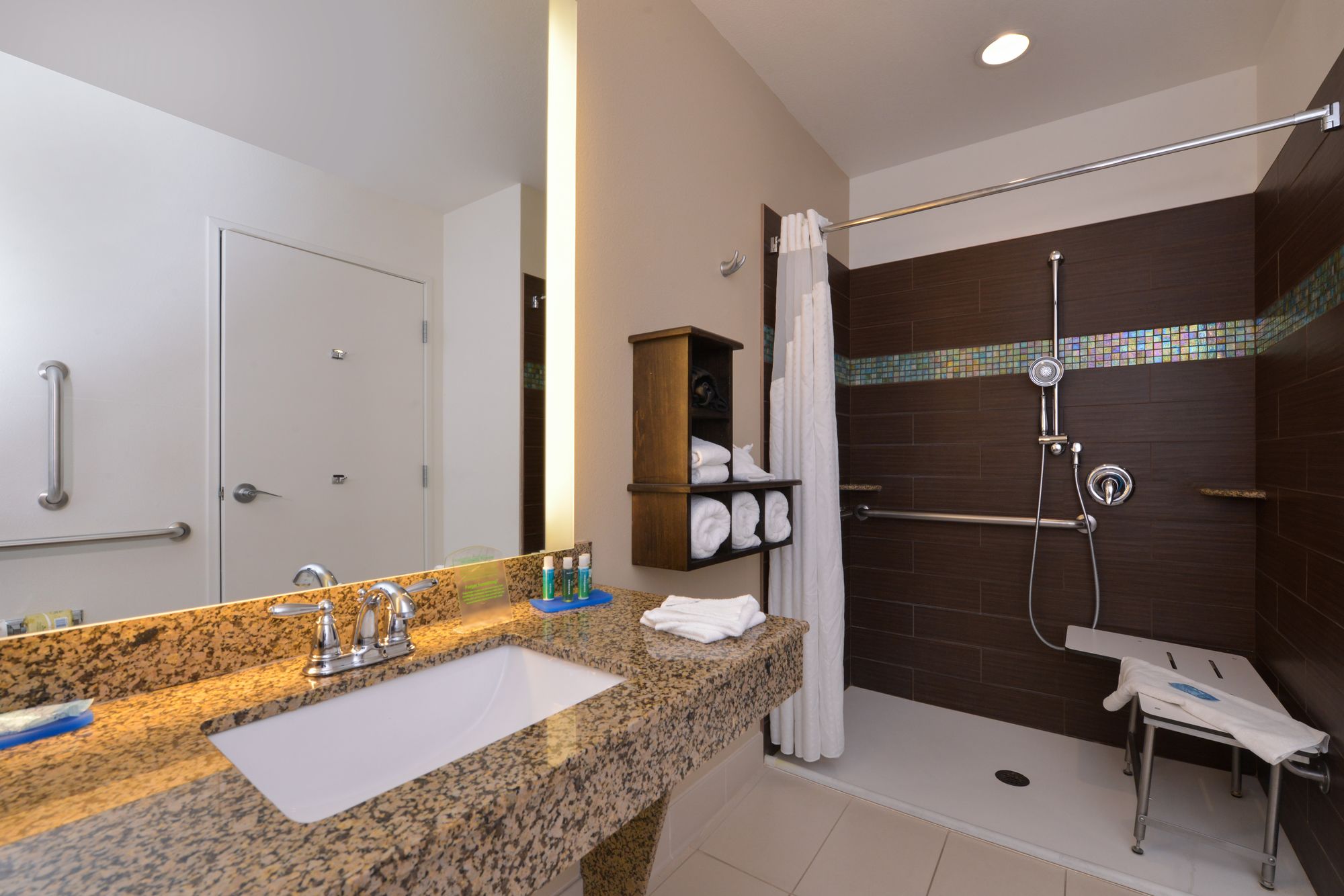 Holiday Inn Express & Suites Pocatello