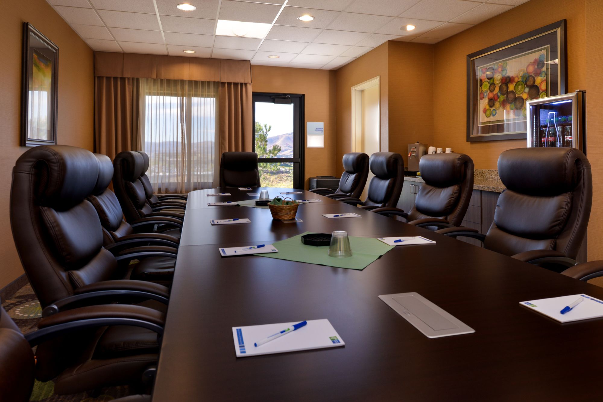 Holiday Inn Express & Suites Pocatello