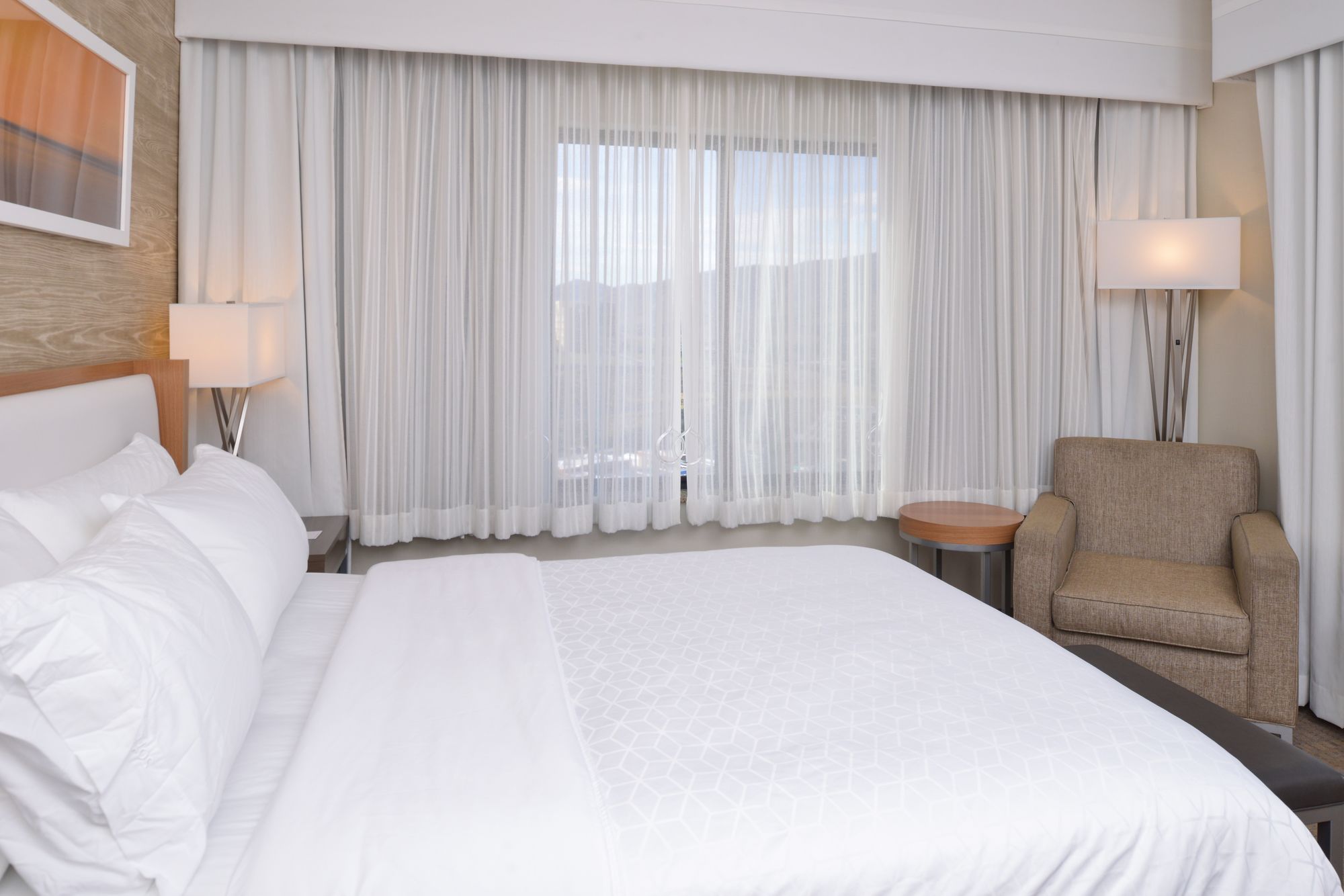 Holiday Inn Express & Suites Pocatello