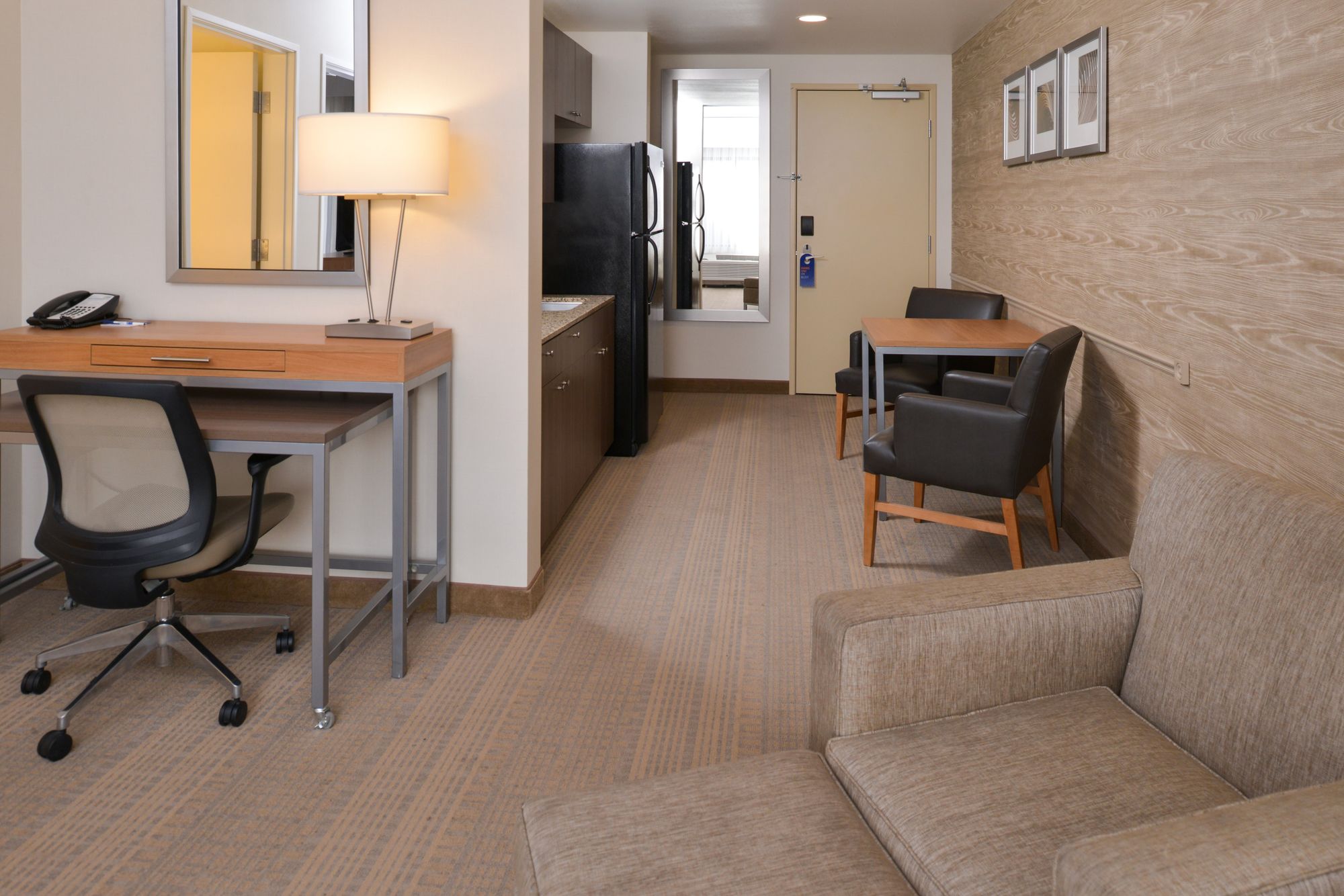 Holiday Inn Express & Suites Pocatello
