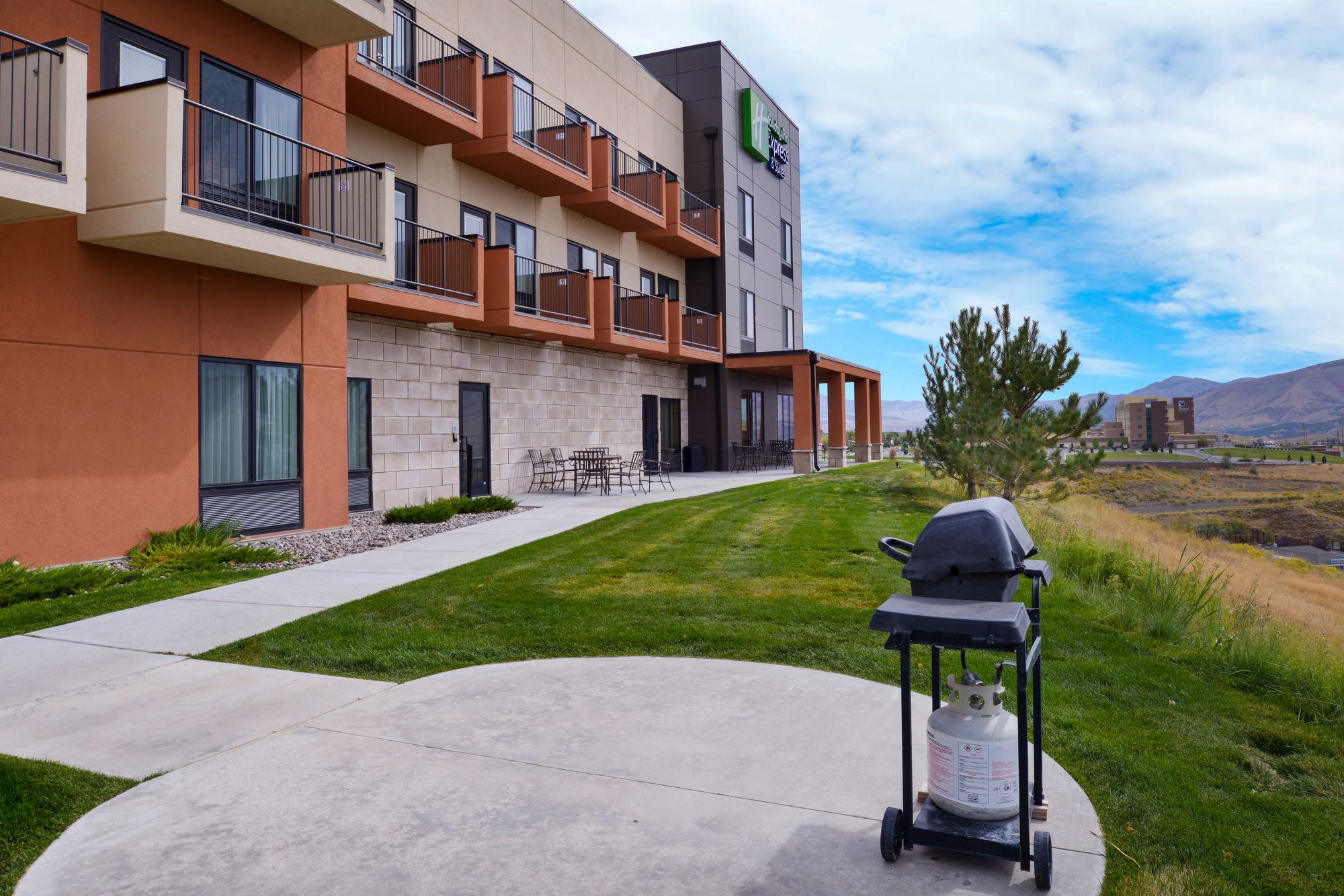 Holiday Inn Express & Suites Pocatello