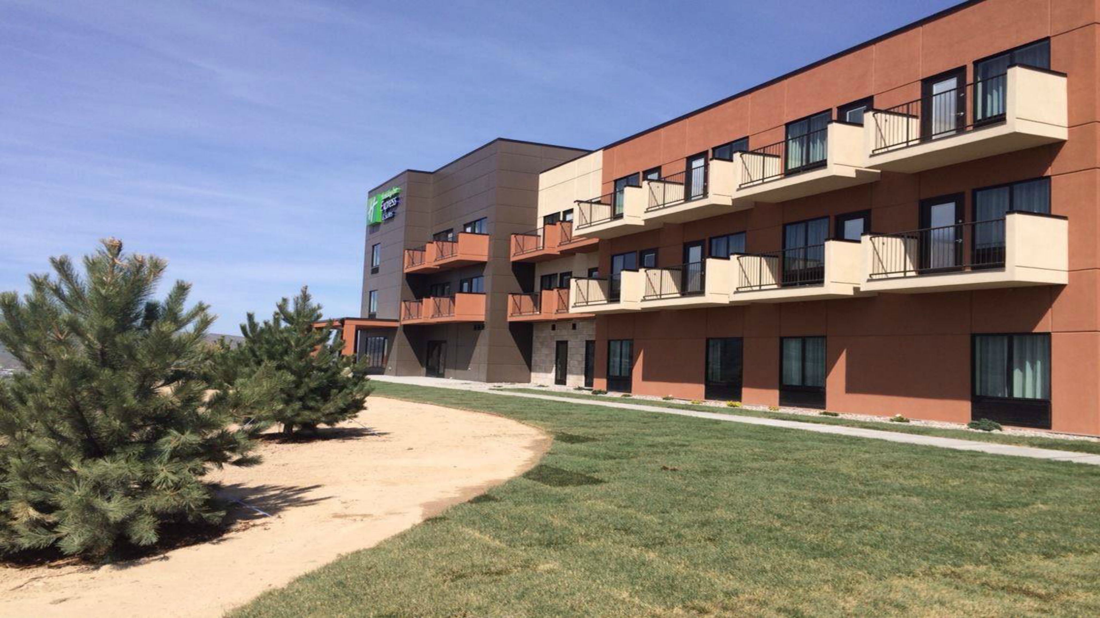 Holiday Inn Express & Suites Pocatello