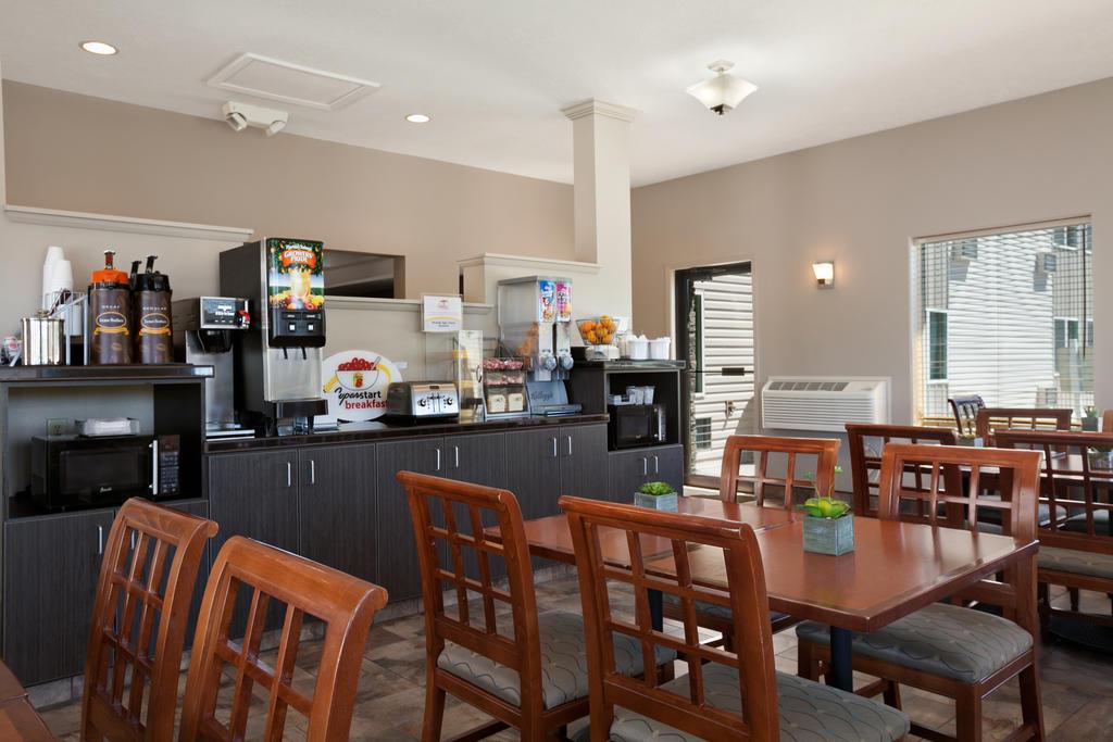 Super 8 by Wyndham Pocatello