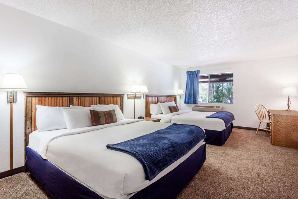 Days Inn by Wyndham Sandpoint