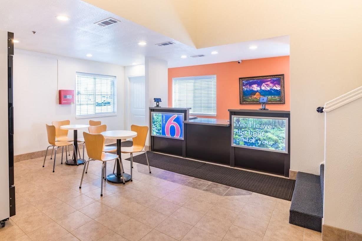 Motel 6 Rigby