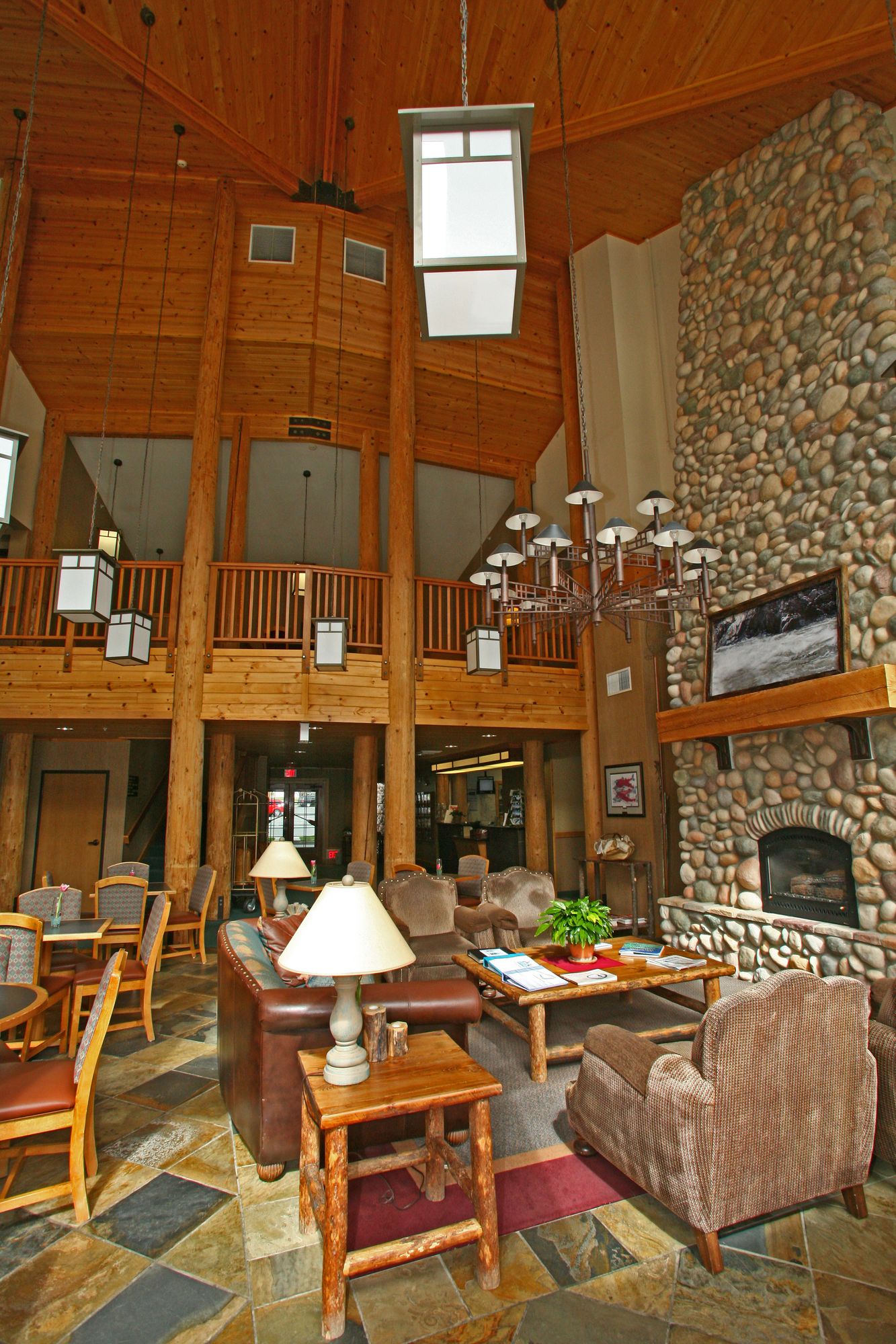 Salmon Rapids Lodge
