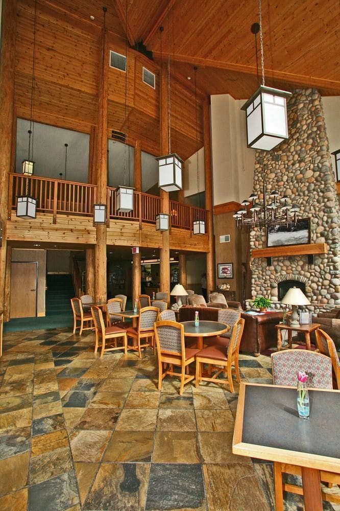 Salmon Rapids Lodge