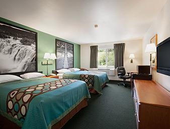 Super 8 by Wyndham Salmon