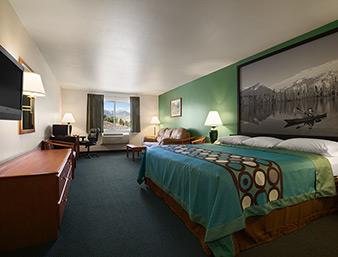 Super 8 by Wyndham Salmon