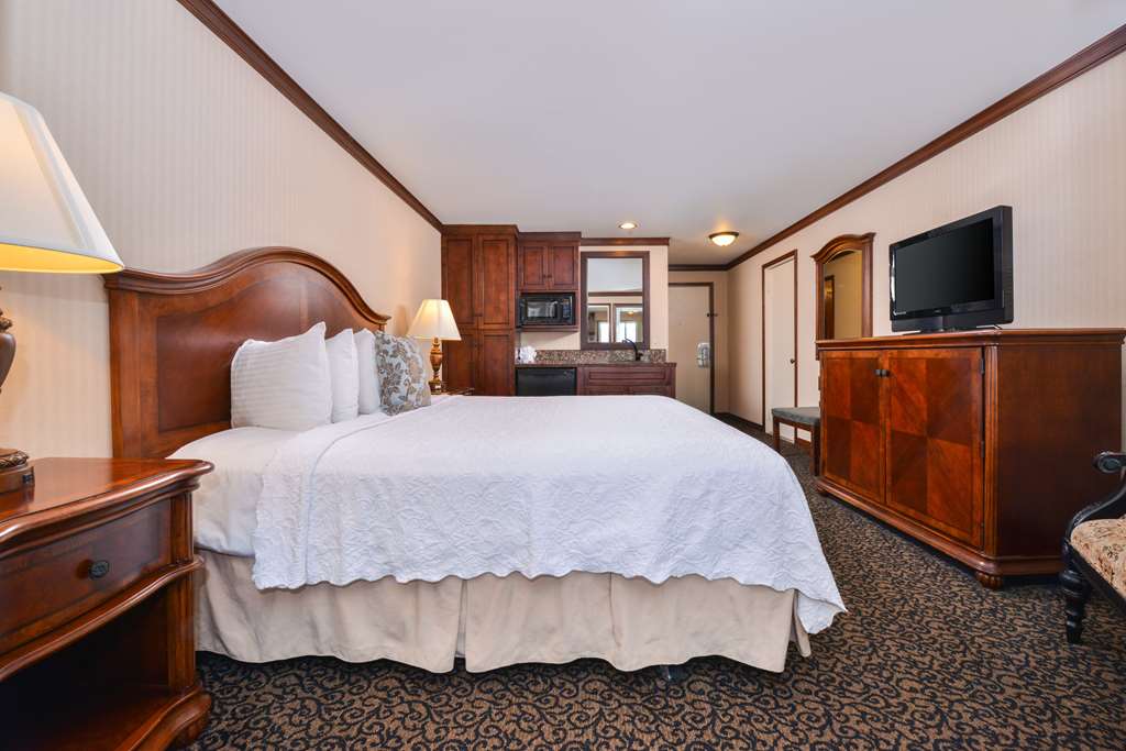 Best Western Edgewater Resort