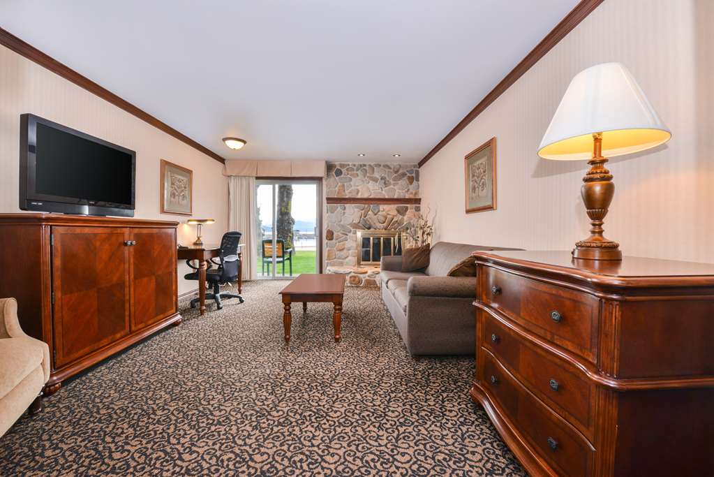 Best Western Edgewater Resort