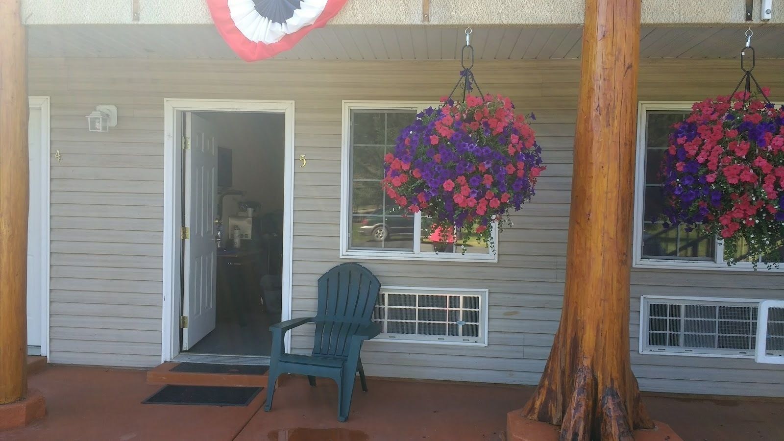 Clark Fork Lodge