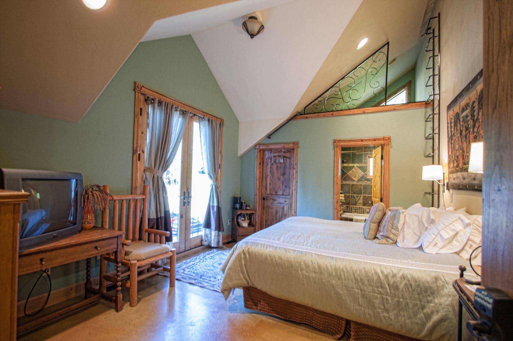 Talus Rock Retreat