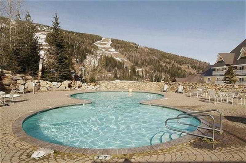 White Pine Lodge