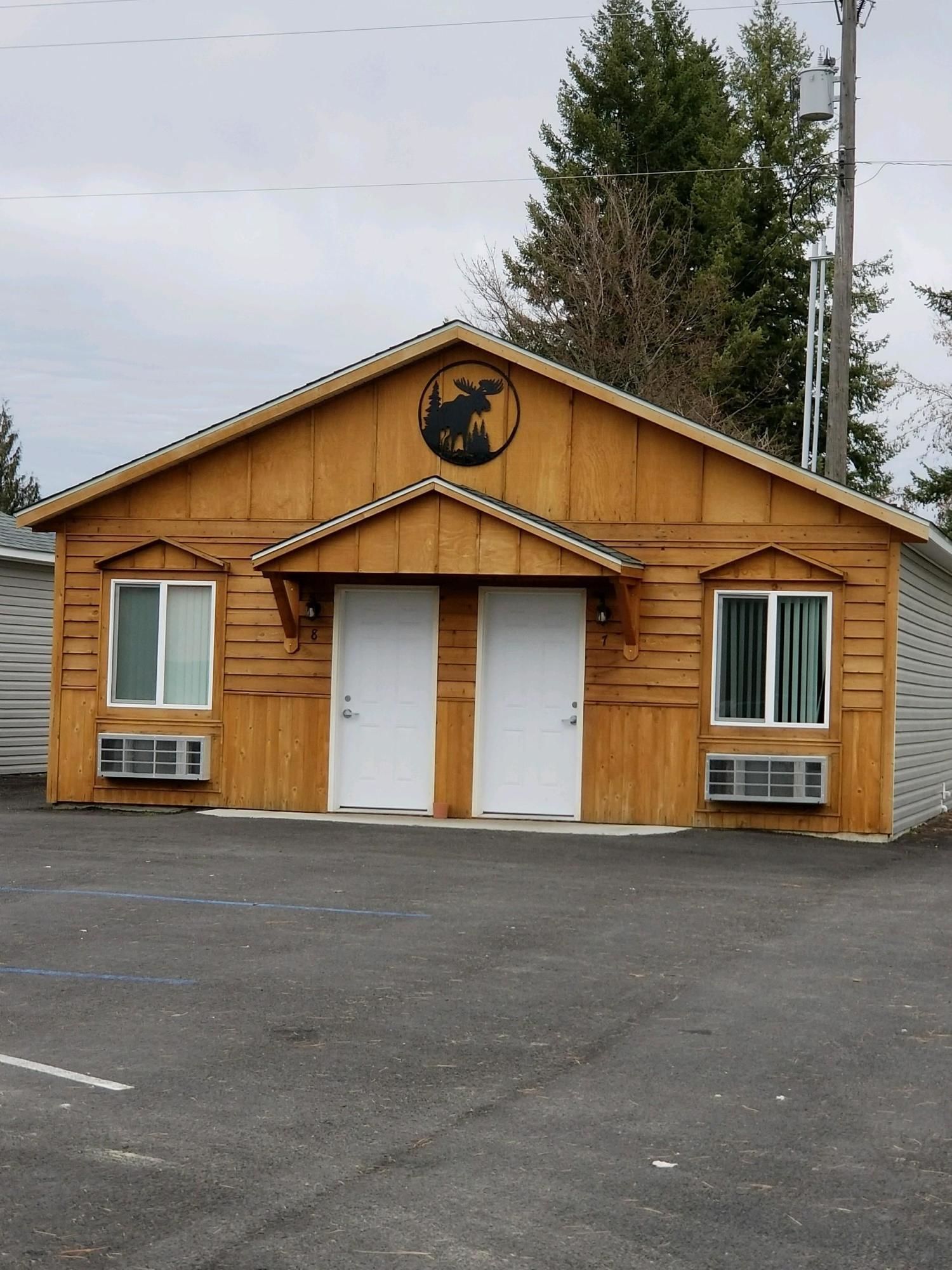 Moose Inn Motor Court